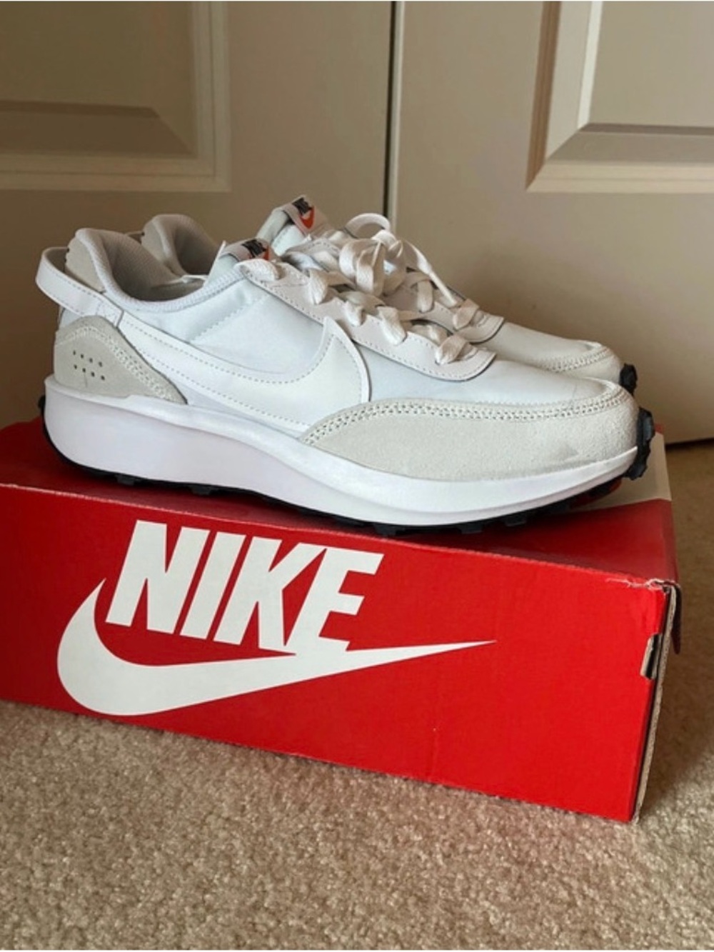 Nike Women's White and Light Waffle Debut